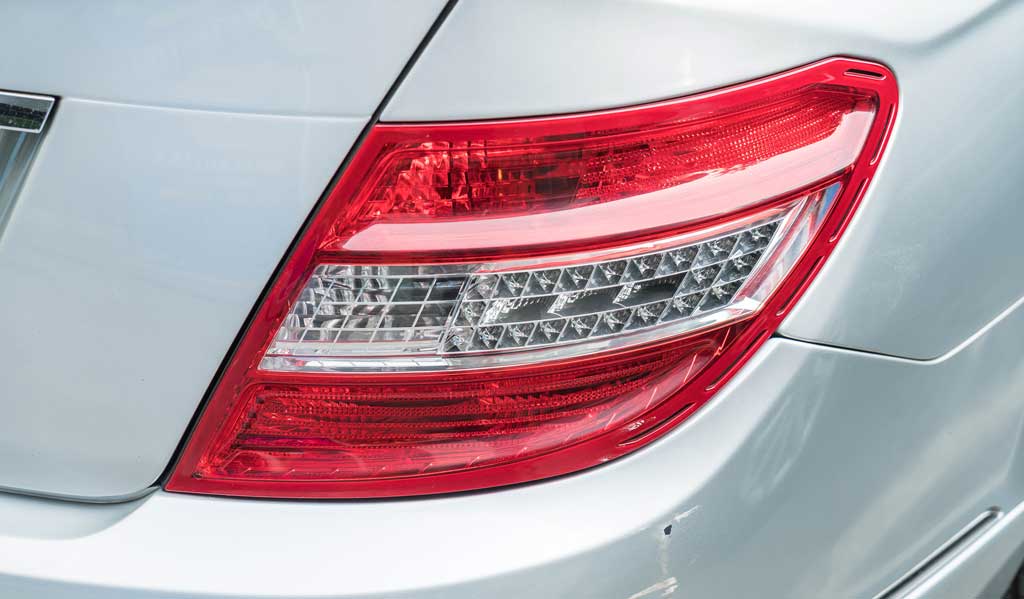 Simple and efficient recycling of tail lights with PARAPET™
