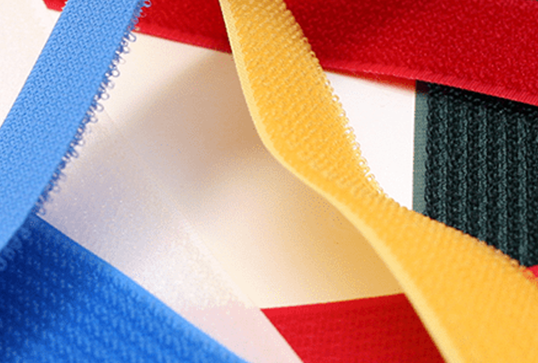 Klettverschlüsse in verschiedenen Farben. Klettverschlüsse in verschiedenen Farben.